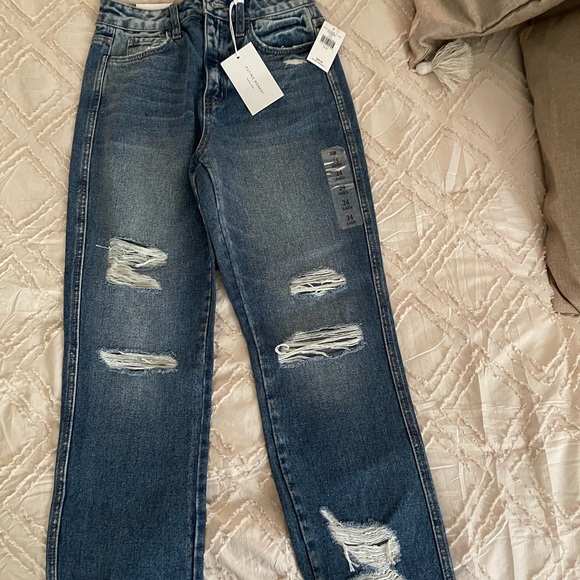 Fly monkey Capri black label exclusive to buckle ! Size 24 high wasted capris! - Picture 3 of 4